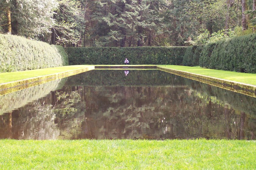 dcp_1641 Lindsay and Graham (can you see him?) reflecting in the Reflection Pond.