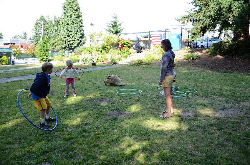 LYN_7367 Swiss Day picnic activities for the youngsters