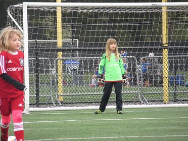 Eagleclaw Soccer Zoe's played with a new team this year called Eagleclaw. She's decided she loves playing goalie despite her parents'...