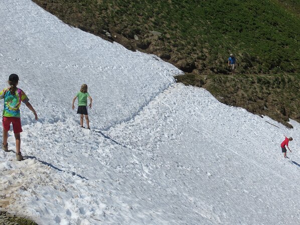 img_3886 Awesome snowfield on the other side of Sourdough Pass. Made for much foot skiing fun.