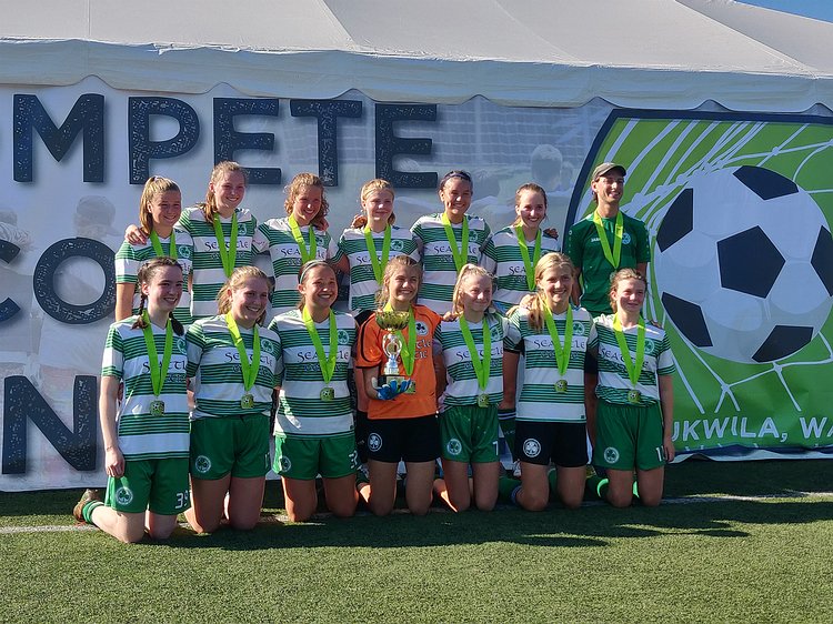 2019-08-18 16.52.36 2019 Xtreme Cup champions in the 2003 division with 2005 players Zoe, Mollie, and Abby joining them.