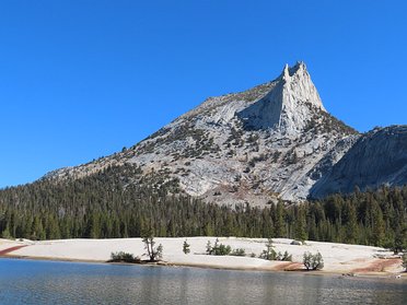 Cathedral Lakes Hike