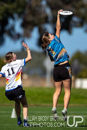 Zoe sky at President's Day Invite Zoe getting up to snag a disc. Pretty impressive given she's only played ultimate for less than 6 months.